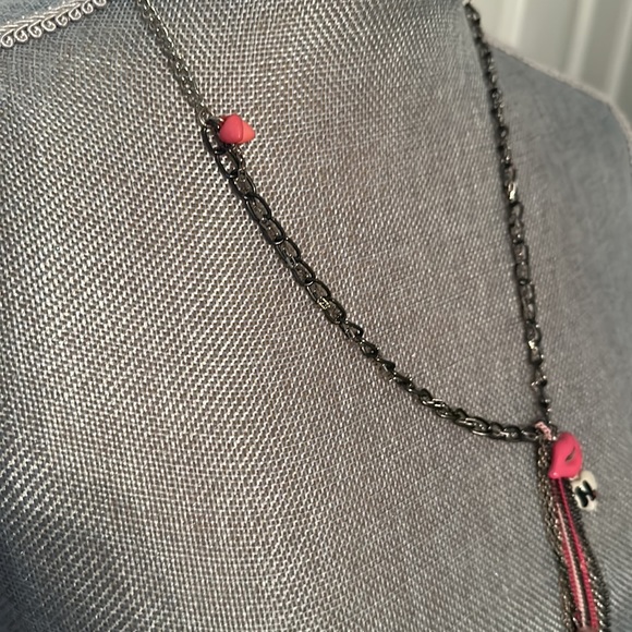 Harajuku Lovers Necklace - Picture 3 of 11